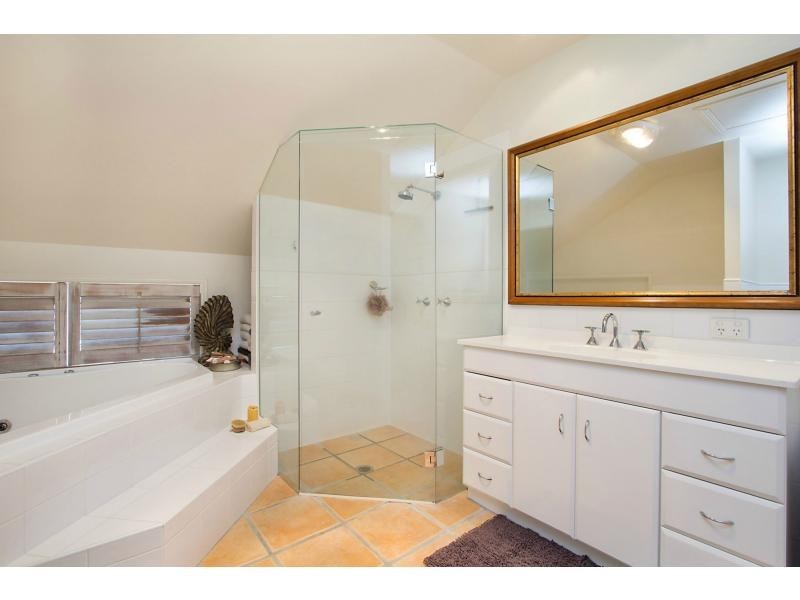 4/211 Jefferson Lane, Palm Beach QLD 4221