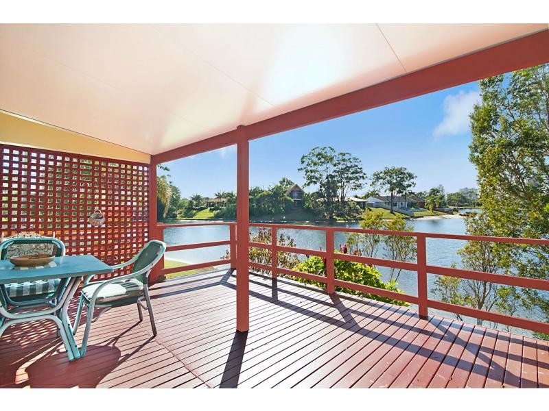 3/6 Sunbird Street, Burleigh Waters QLD 4220