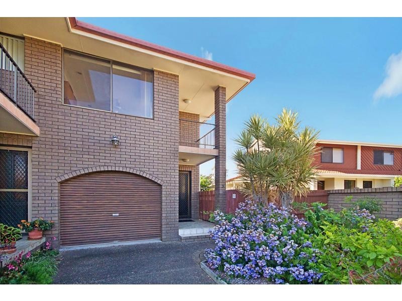 3/6 Sunbird Street, Burleigh Waters QLD 4220