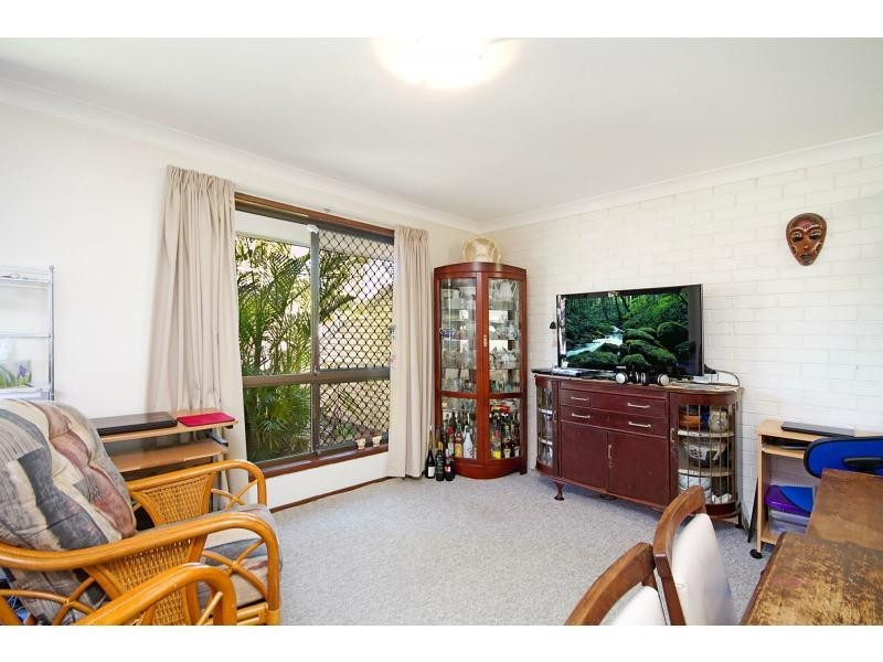 1/19 Walker Avenue, Palm Beach QLD 4221