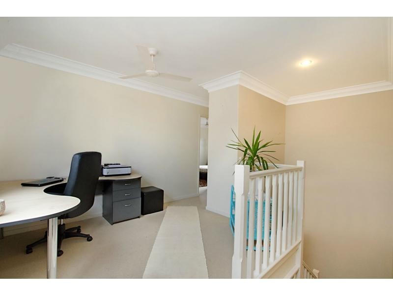 2/143 Sunshine Parade, Miami QLD 4220