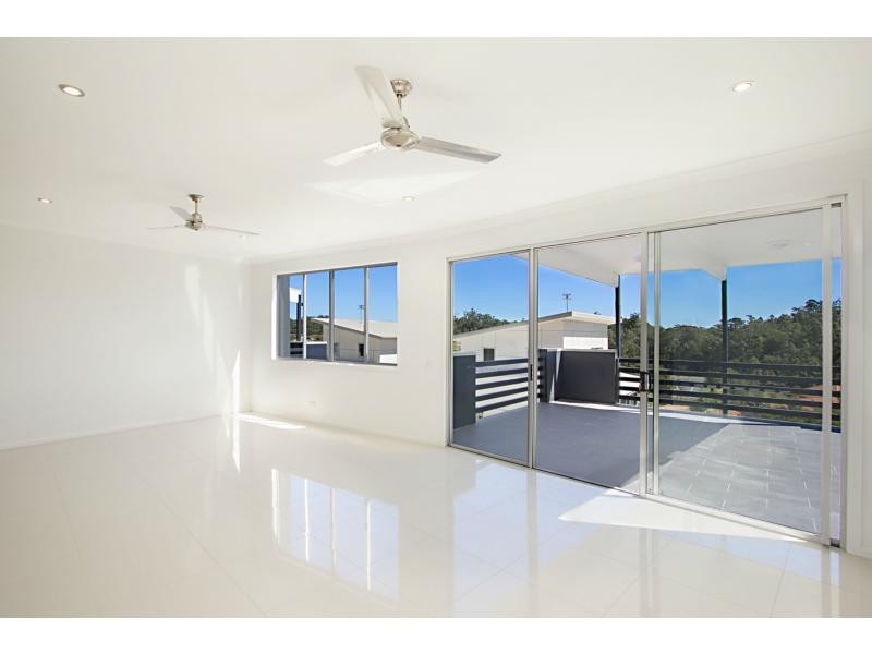 10/3 Mieke Court, Burleigh Heads QLD 4220