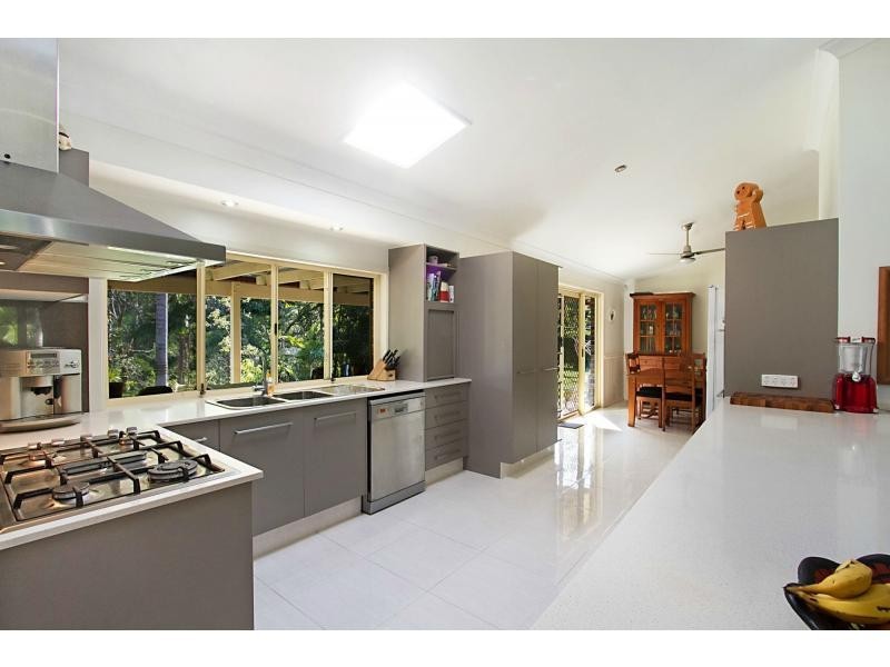 27 Goline Court, Tallebudgera QLD 4228