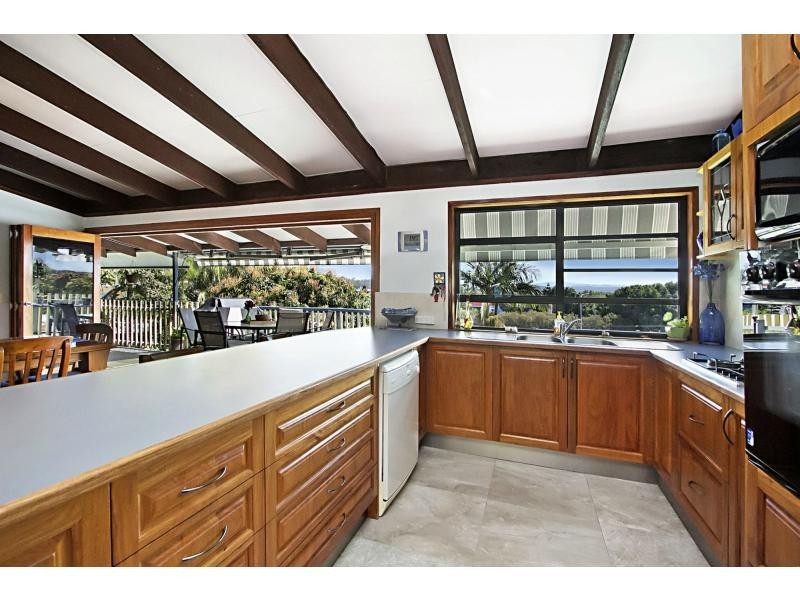 1 Timbertop Mead, Burleigh Heads QLD 4220