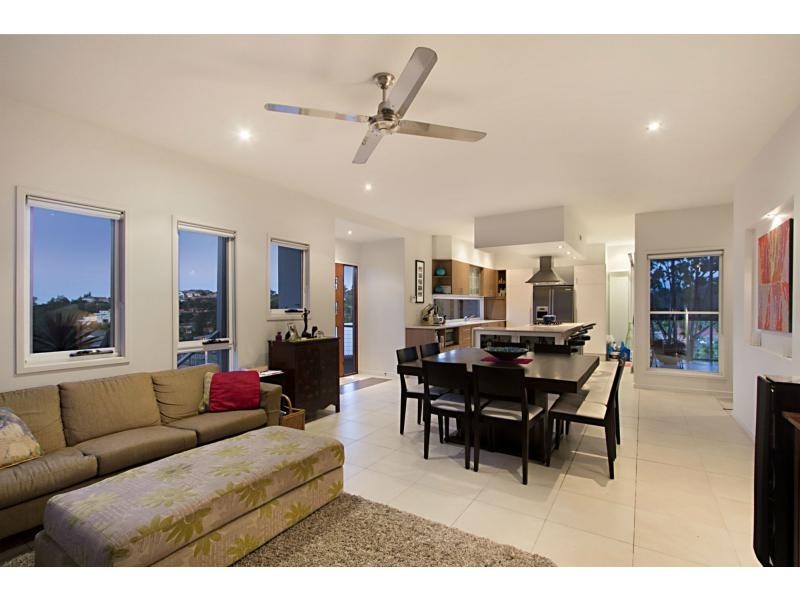 5 Dapples Court, Burleigh Heads QLD 4220