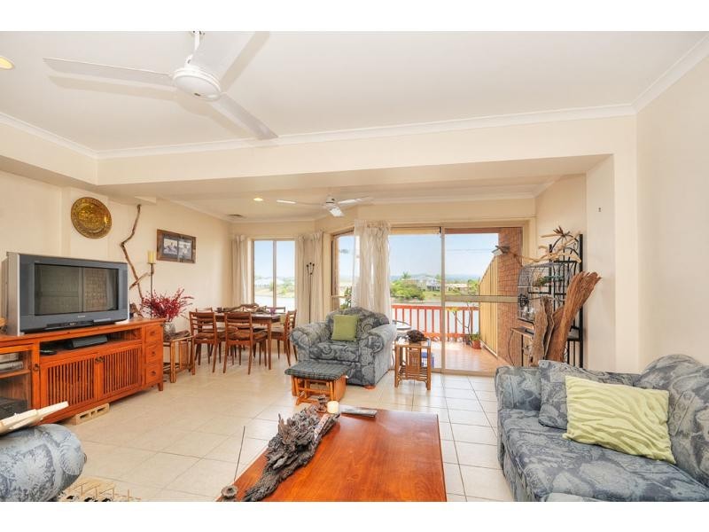 16/6 Lowood Court, Varsity Lakes QLD 4227