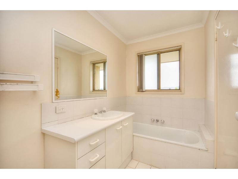 16/6 Lowood Court, Varsity Lakes QLD 4227