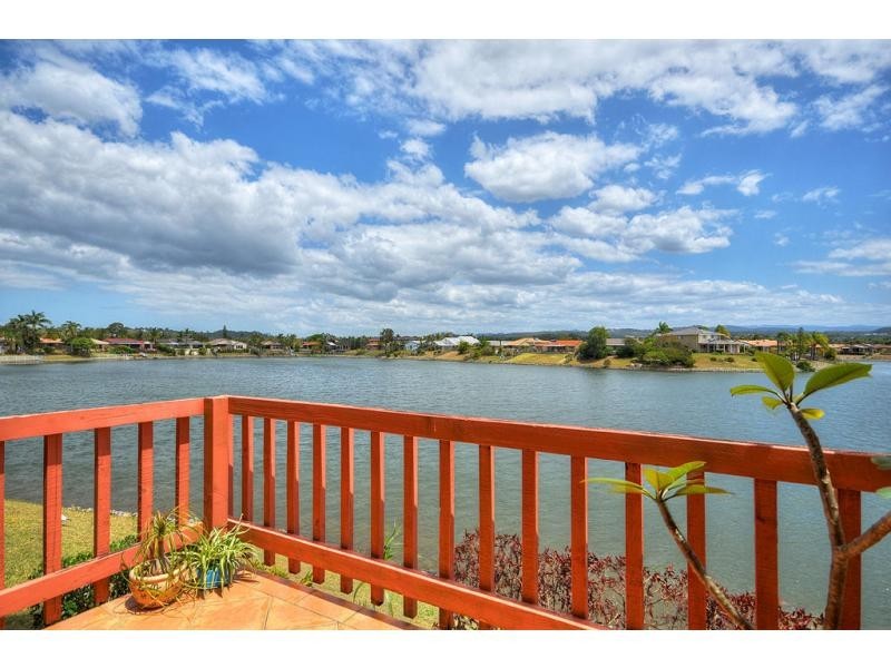 16/6 Lowood Court, Varsity Lakes QLD 4227