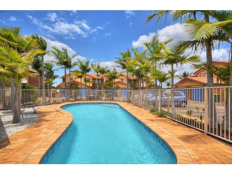 16/6 Lowood Court, Varsity Lakes QLD 4227