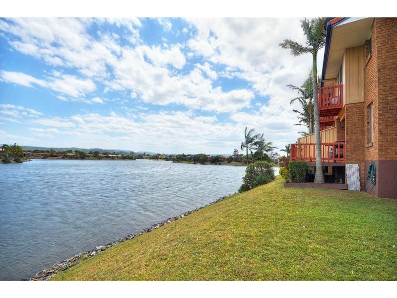 16/6 Lowood Court, Varsity Lakes QLD 4227