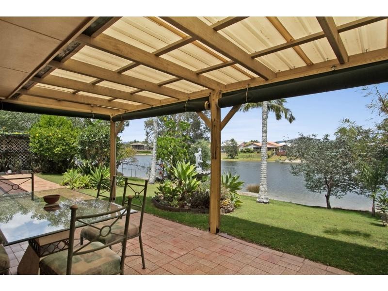 184 Acanthus Avenue, Burleigh Waters QLD 4220