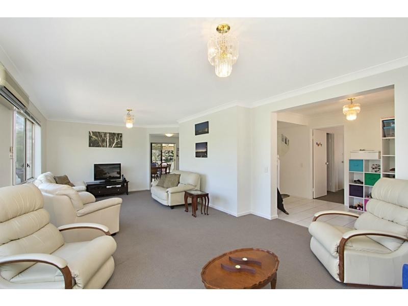 4 Robusta Rise, Burleigh Heads QLD 4220