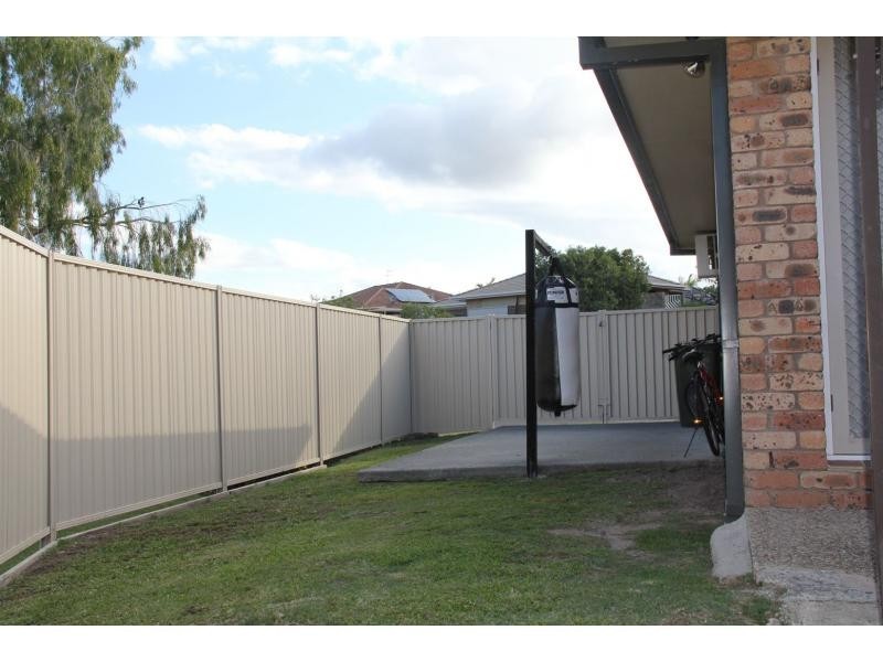 2/89 Treeview Drive, Burleigh Waters QLD 4220