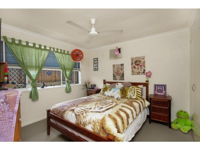 1/5 Fourteenth Avenue, Palm Beach QLD 4221