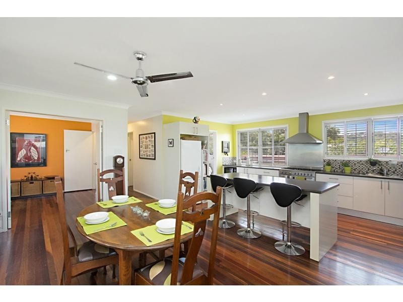 106 West Burleigh Road, Burleigh Heads QLD 4220