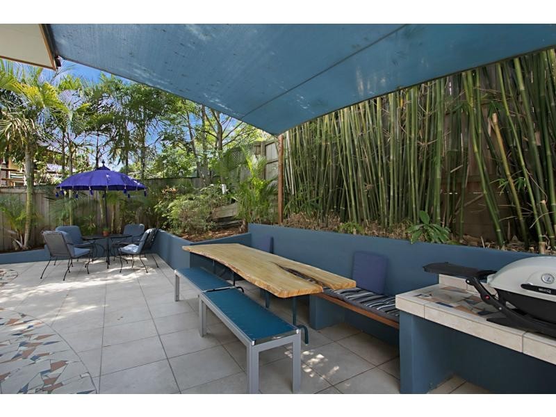 106 West Burleigh Road, Burleigh Heads QLD 4220