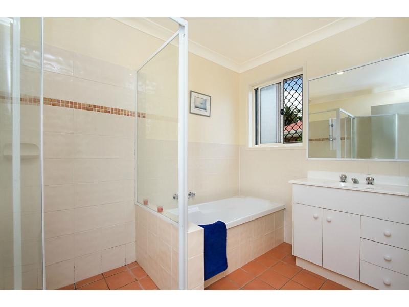 5/27 Tallebudgera Creek Road, Burleigh Heads QLD 4220