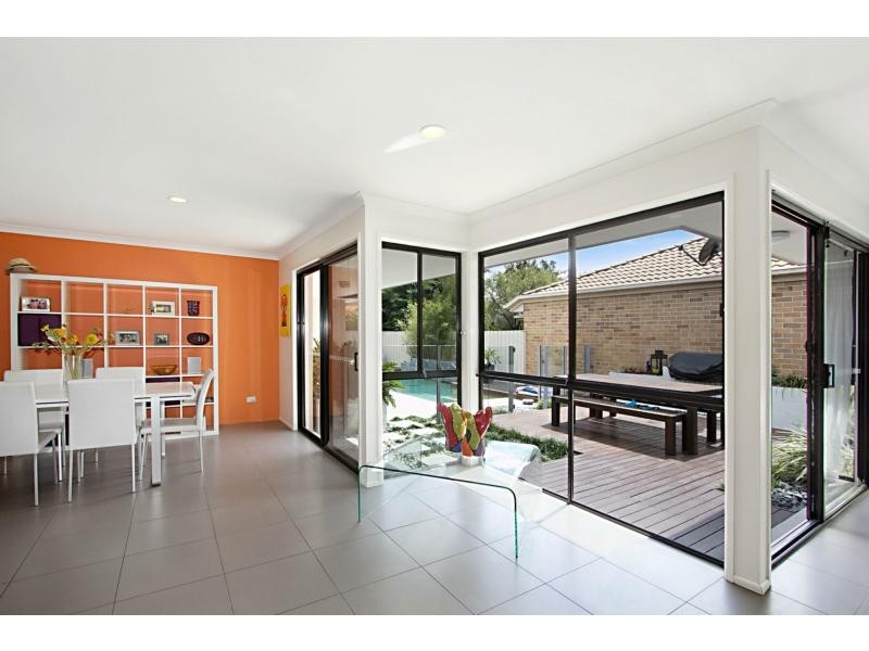 5 Greendale Place, Burleigh Waters QLD 4220