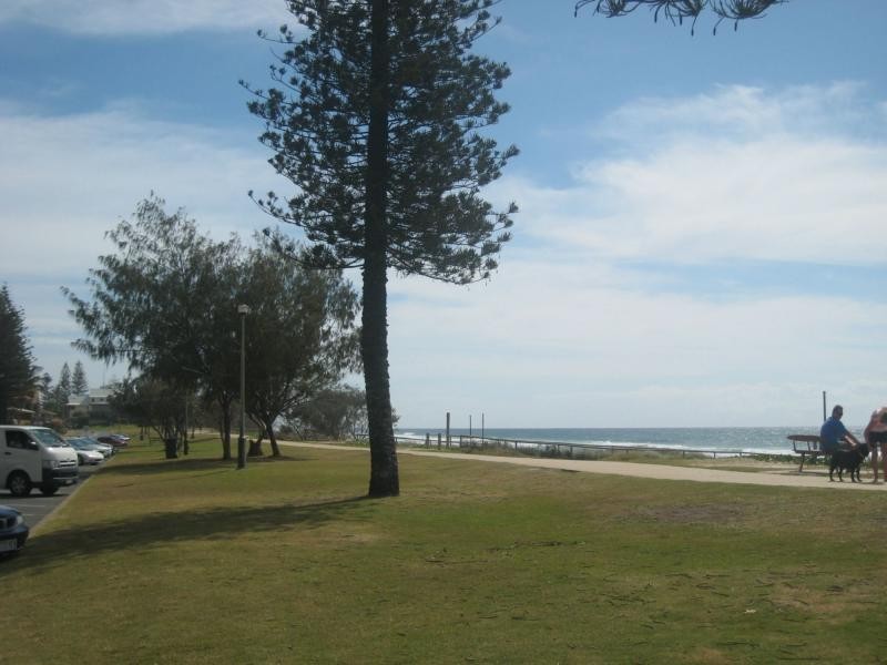 4/160 Bardon Avenue, Miami QLD 4220