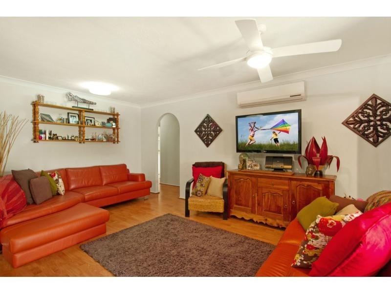 20/105 Christine Avenue, Burleigh Waters QLD 4220