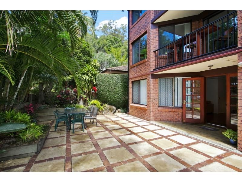 1/6 Albert Street, Burleigh Heads QLD 4220