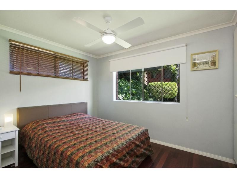 1/6 Albert Street, Burleigh Heads QLD 4220