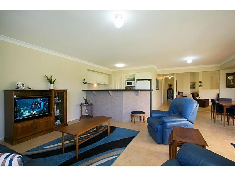 6 Arbury Hill Close, Burleigh Heads QLD 4220