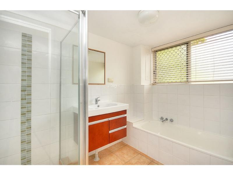 7/18 Ikkina Road, Burleigh Heads QLD 4220