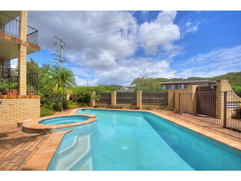 7/18 Ikkina Road, Burleigh Heads QLD 4220