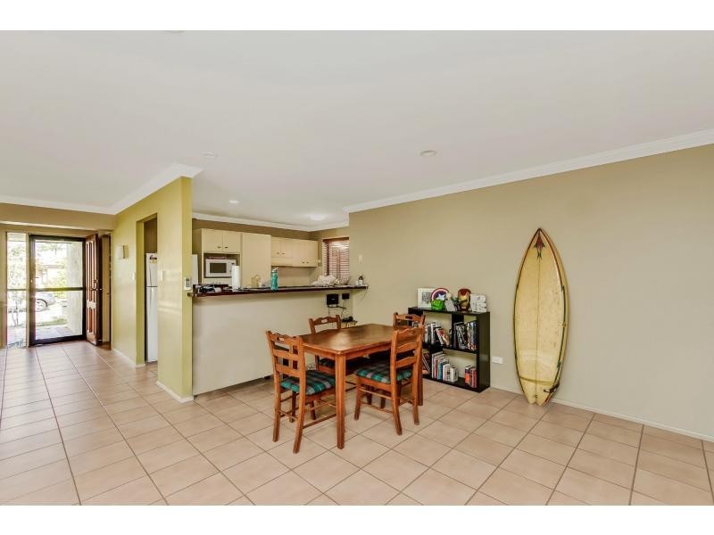 124 Harrier Drive, Burleigh Waters QLD 4220