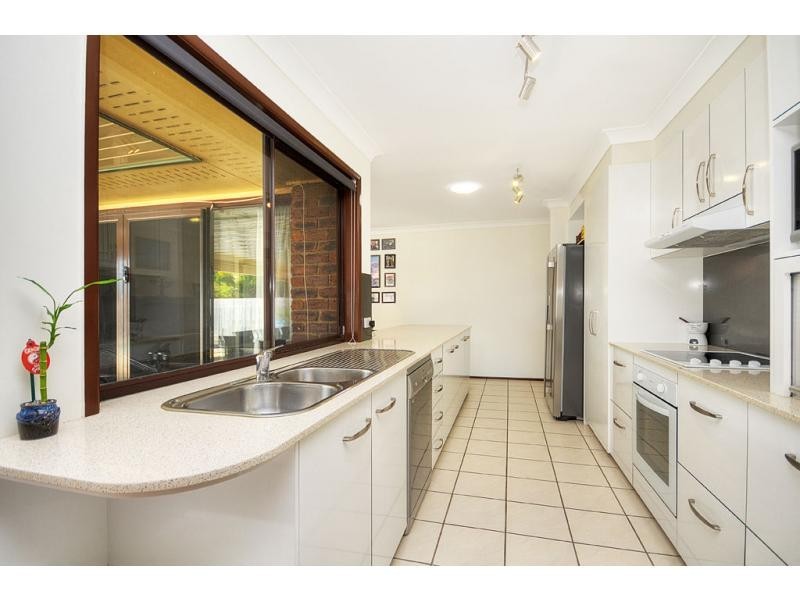 30 Grebe Place, Burleigh Waters QLD 4220