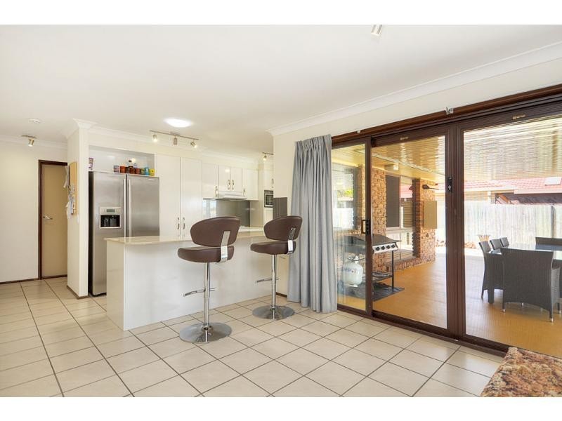 30 Grebe Place, Burleigh Waters QLD 4220