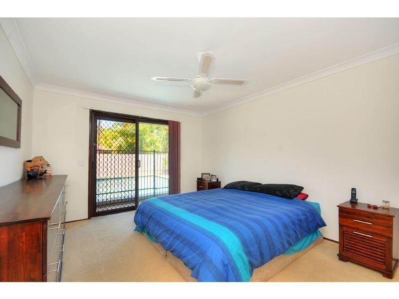 30 Grebe Place, Burleigh Waters QLD 4220