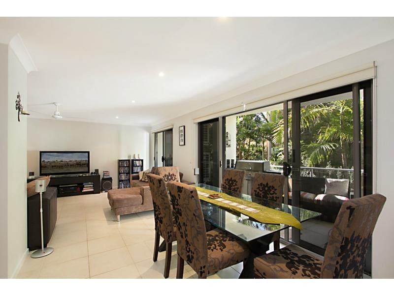 3/61 Tallebudgera Drive, Palm Beach QLD 4221