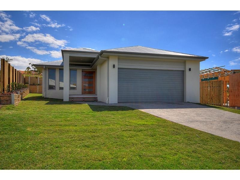 9 Sunbird Court, Elanora QLD 4221