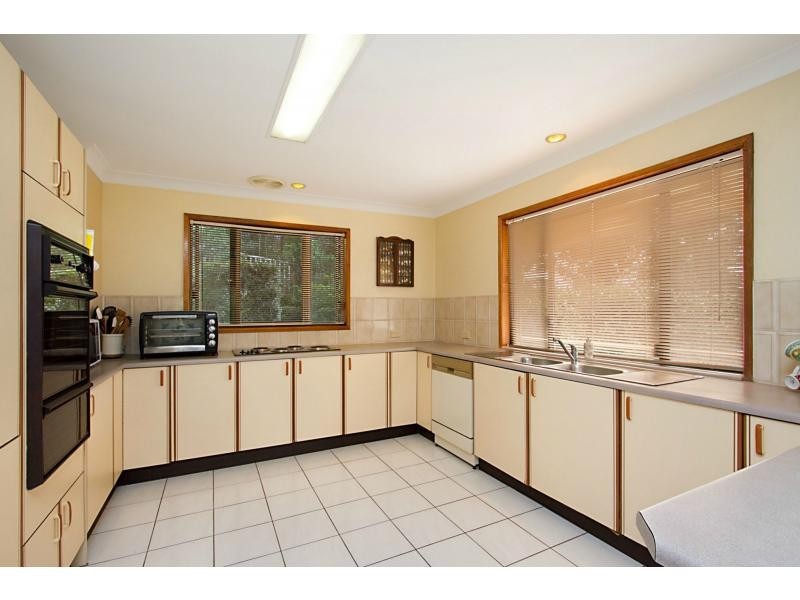 1 Karawatha Drive, Currumbin Waters QLD 4223