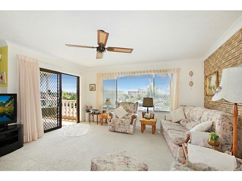 1/6 Stanley Street, Burleigh Heads QLD 4220