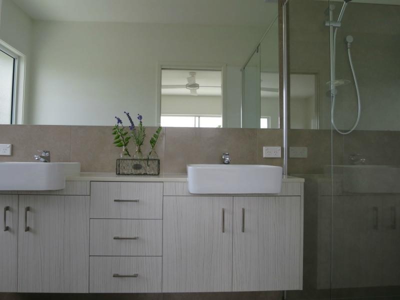 2/29 Nundah Avenue, Miami QLD 4220