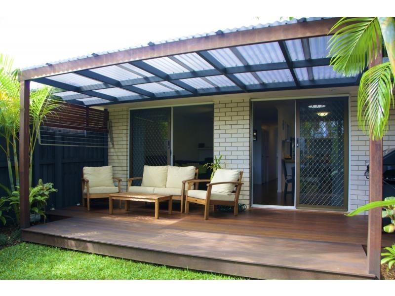 2/23 Sunbird Street, Burleigh Waters QLD 4220