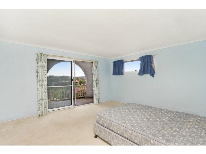 15 Seaview Parade, Elanora QLD 4221