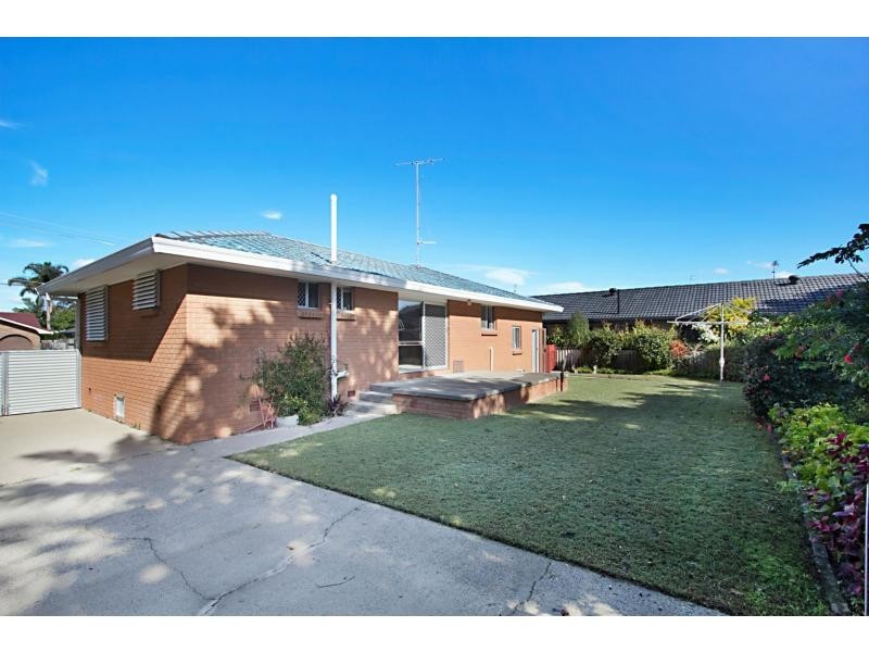 68 Bluejay Street, Burleigh Waters QLD 4220