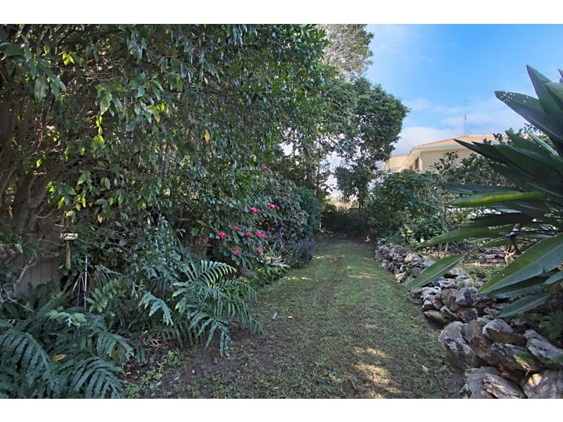 68 Bluejay Street, Burleigh Waters QLD 4220