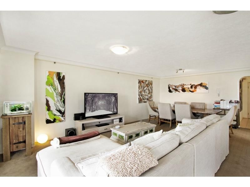 10/3554 Main Beach Parade, Main Beach QLD 4217