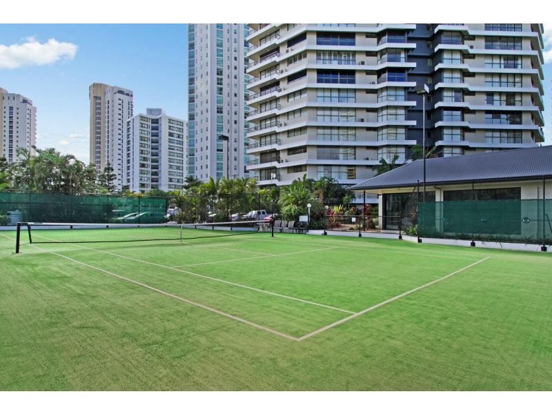 10/3554 Main Beach Parade, Main Beach QLD 4217