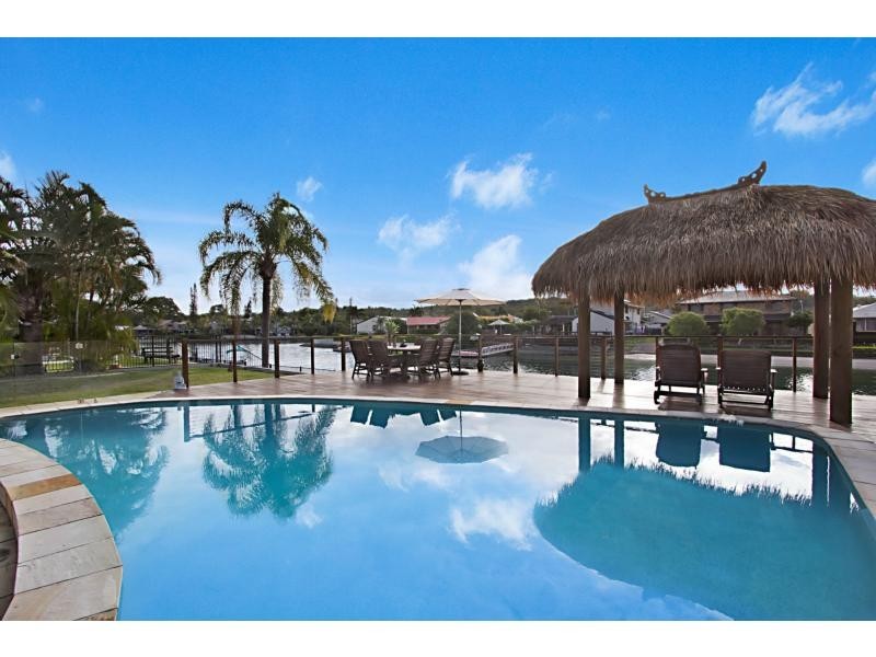 68 Melaleuca Drive, Palm Beach QLD 4221