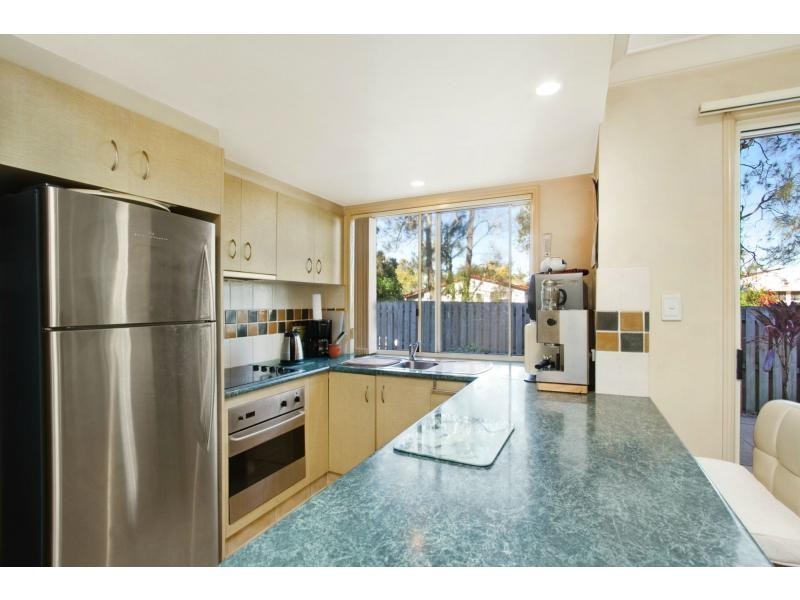 3/2 Burleigh Glen Court, Burleigh Heads QLD 4220