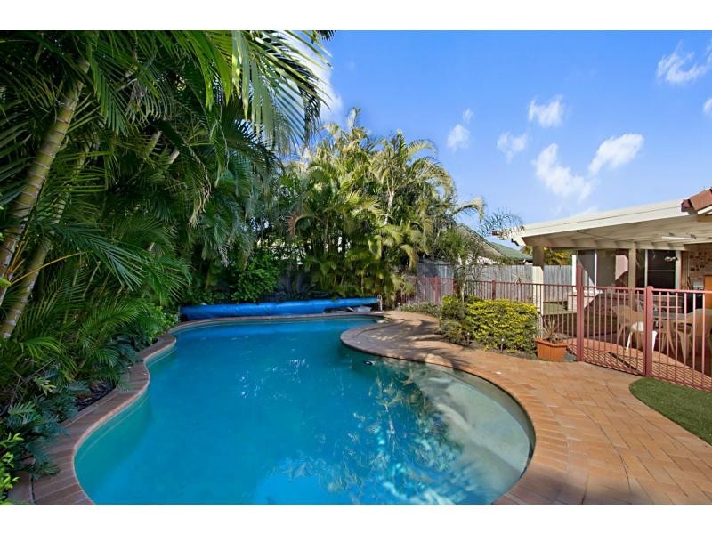 27 Yodelay Street, Varsity Lakes QLD 4227