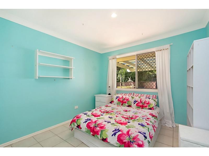 27 Yodelay Street, Varsity Lakes QLD 4227
