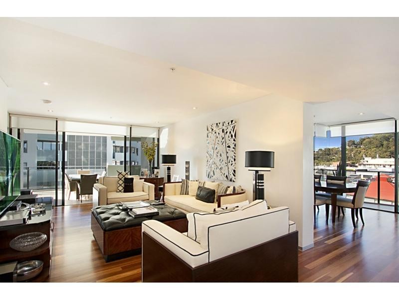 2051/2 The Esplanade, Burleigh Heads QLD 4220