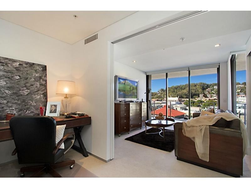 2051/2 The Esplanade, Burleigh Heads QLD 4220